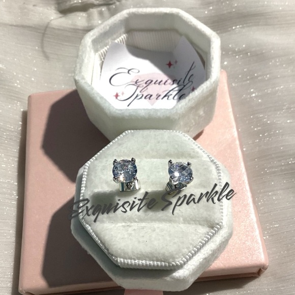 💖Silver Filled Brilliant Cut Heart Prong Diamond (Lab) Stud Earrings - Picture 8 of 17